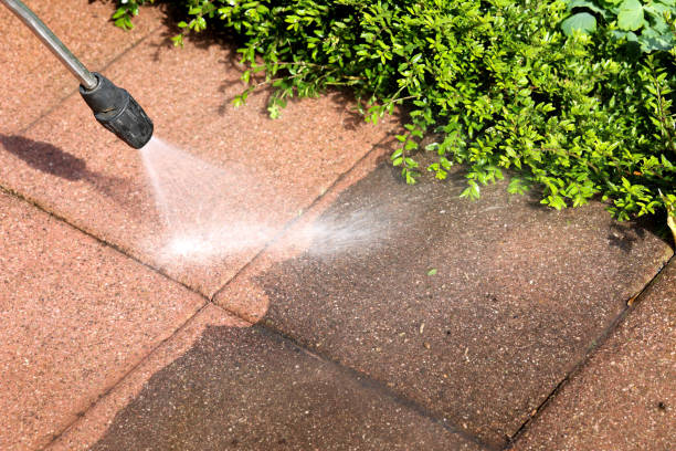 Why Choose Our Certified Pressure Washing Experts for Your Project Needs in Bridgeport, IL?